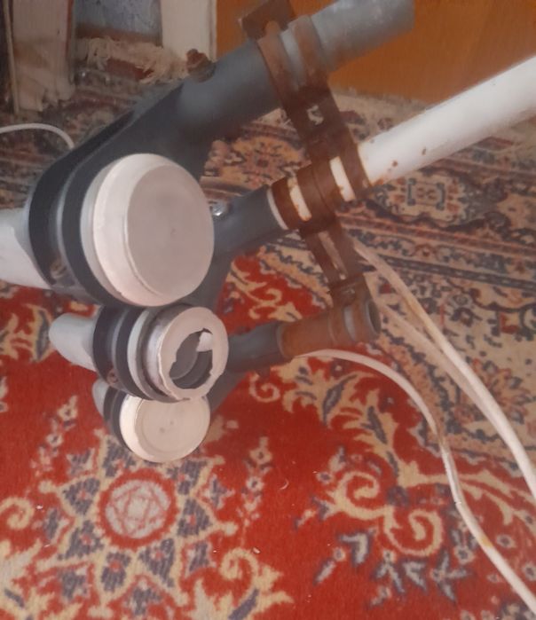 Спутниковая тарелка