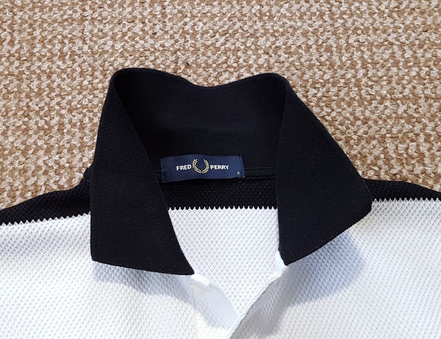 FRED PERRY поло футболка оригінал S смугаста