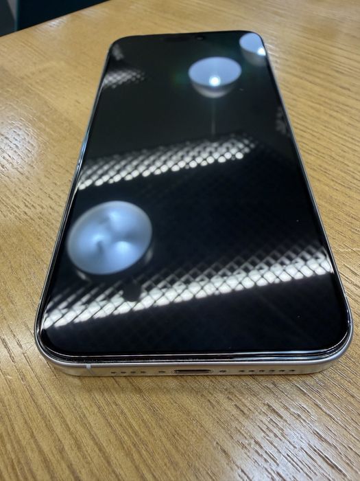 Продам iPhone 15 Pro Max 256 GB (білий)