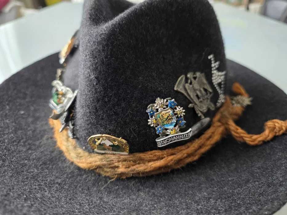 Przepiękny oryginalny tyrolski kapelusz z Edelweiss, 17 pinsów n°2