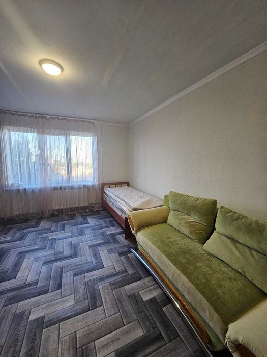 Здається 2-кімнатна квартира в районі площі 700-річчя