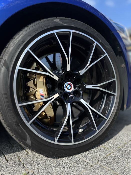 BMW M5 Competition, Salon PL, karbon, hamulce ceramiczne