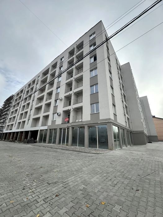 Продаж комерційного приміщення м.Ужгород при центр дорозі