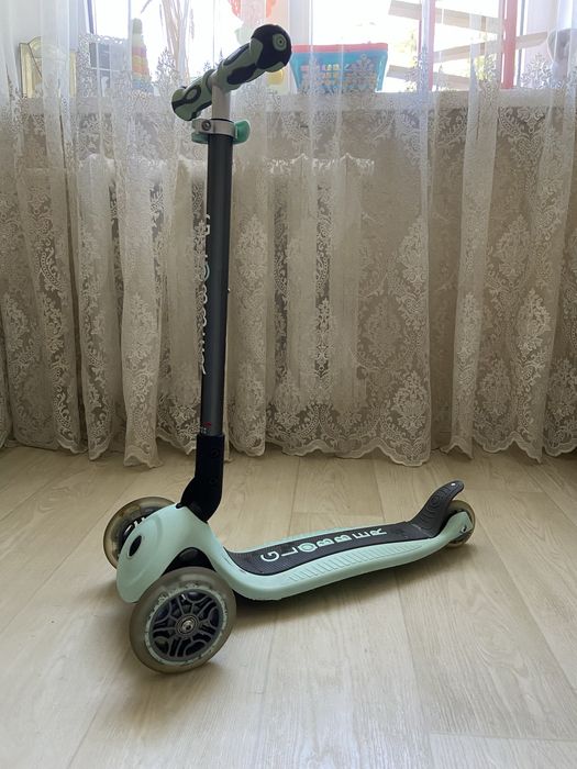 Беговел, толокар, самокат Globber