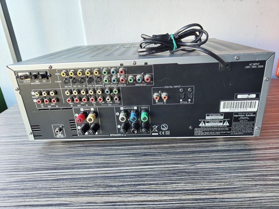 Amplituner Harman Kardon AVR 137