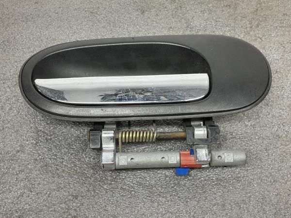Puxador porta trás direito NISSAN Almera I Sedan (N15)