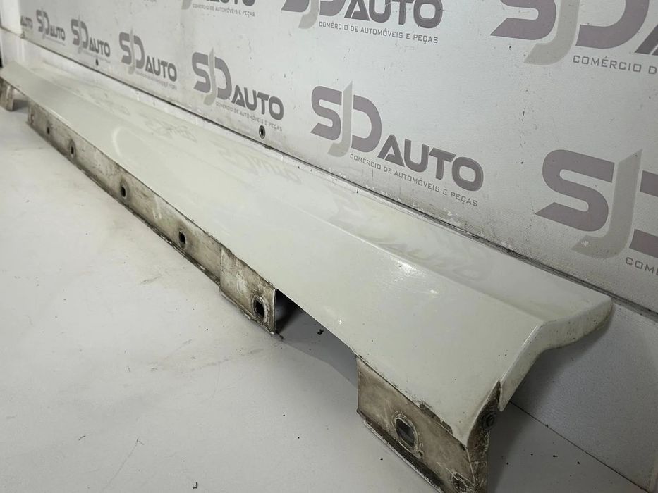 Embaladeira Direita / Esquerda - Mercedes C (W204)