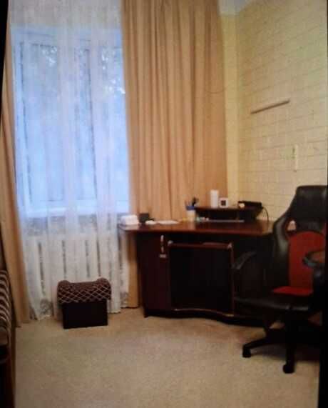 Продается 1 комнатная квартира по ул. Брюллова, Шевченковский р-н