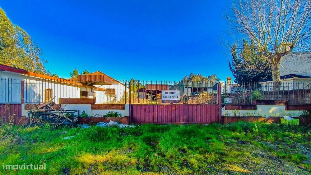 Armazéns com logradouro e terreno rústico, Vilarinho do Bairro, Anadia