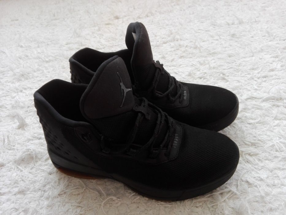 Buty NIKE - Jordan Academy Rozm.38,5