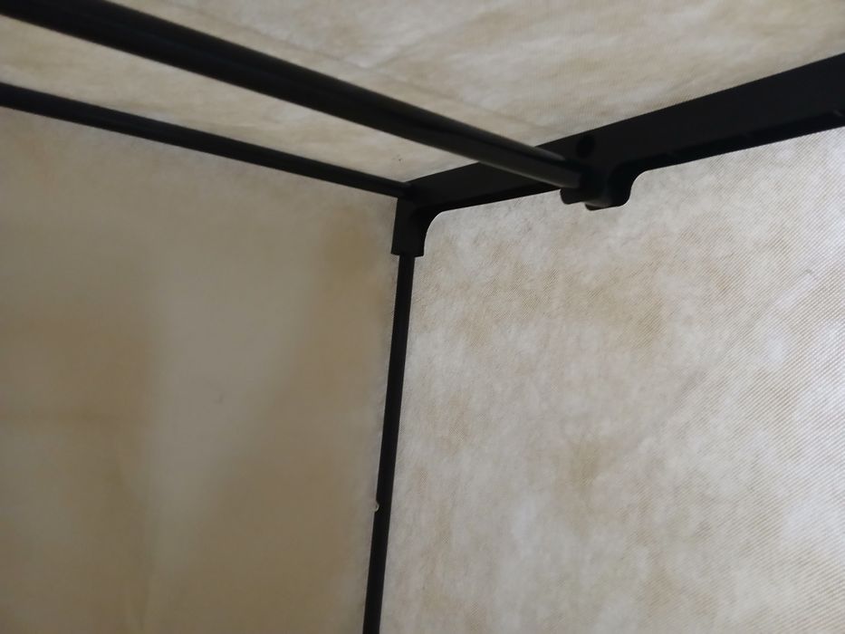 Roupeiro desmontável - 1,60m altura*72cm largura*48cm profundidade