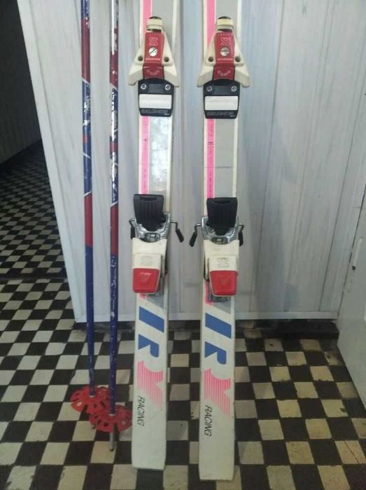 narty zjazdowe Kastle