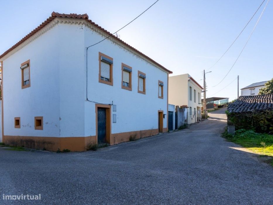 Moradia Maxial de Além || Junto à Albufeira Castelo de Bode