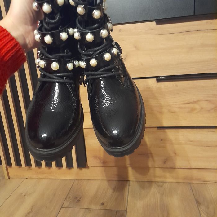 Buty lakierowane, za kostkę, DeeZee,  rozmiar 37