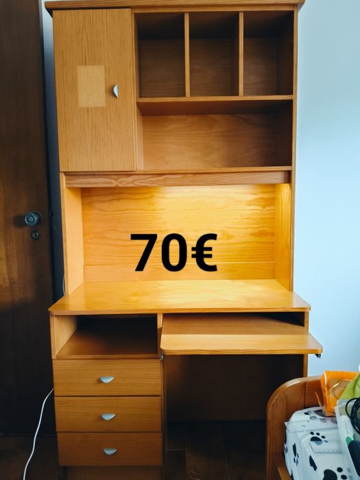 Secretária/estante com luz