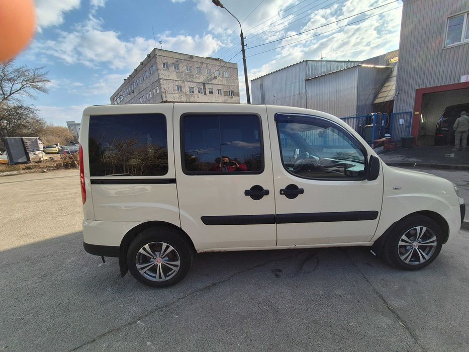 Продам авто Фіат Добло 2008 року