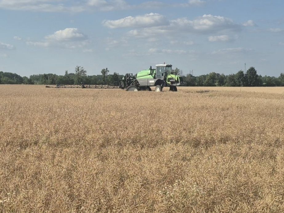 Послуги самохідного оприскувача