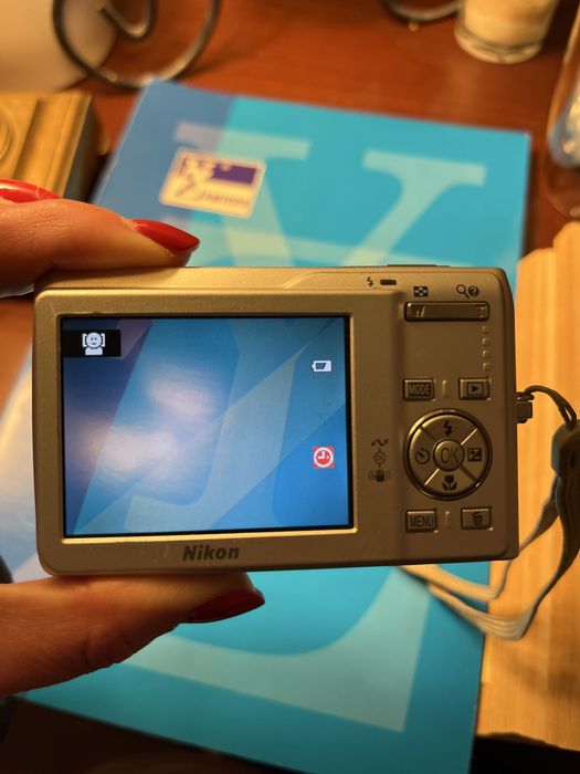 Фотоапарат nikon coolpix s200