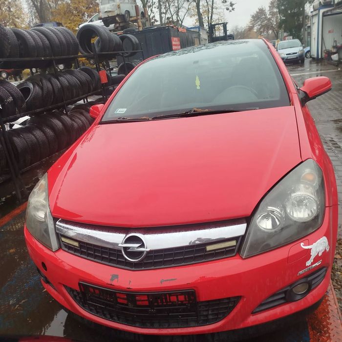Opel Astra GTC na części .