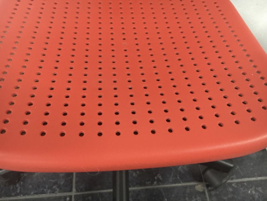 Cadeira de secretária infantil