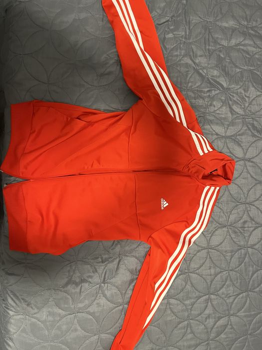 Casaco adidas novo