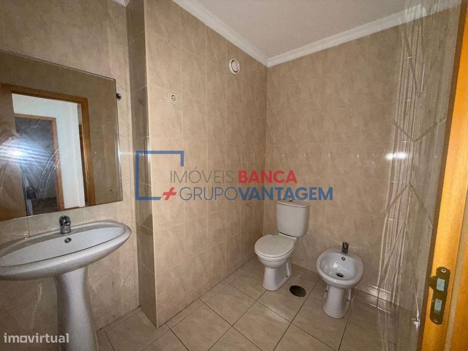 Apartamento T2 C/Varanda - Gondomar