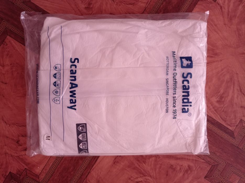 Защитный комбинезон