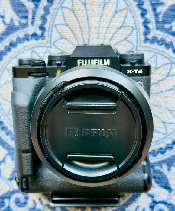 Fujifilm X-T4 + Grip + 3 Baterias