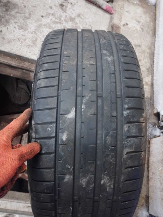 Falken Azenis FK520 275/40 R20 106Y