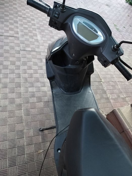 Електроскутер Yadea RJ 2000W