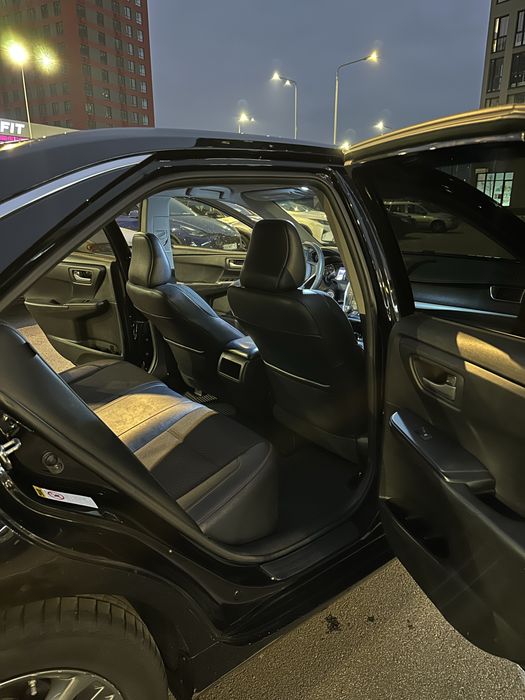 Toyota camry 55 2017