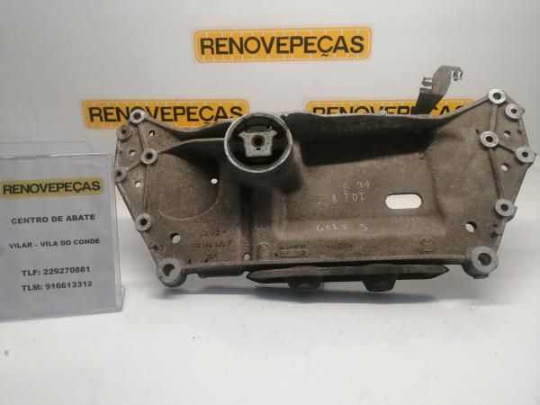 Charriot frente VOLKSWAGEN Golf V (1K1)