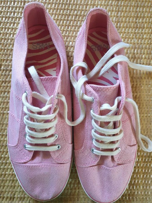 Кеды, розовые, новые, размер 39 , на 38