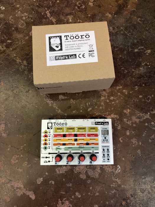 Töörö syntezator 6 głosowy