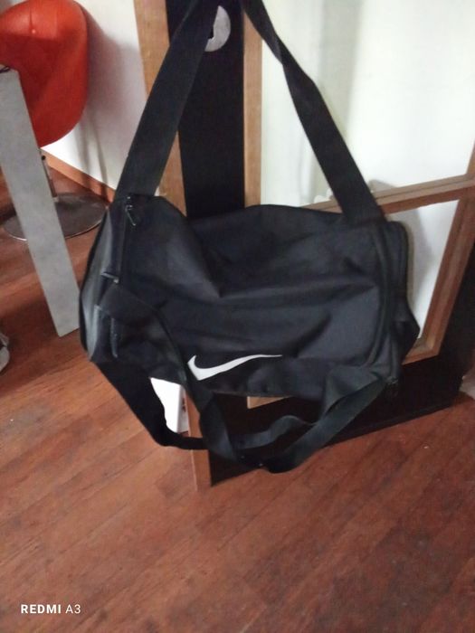 Mochila Nike em bom estado
