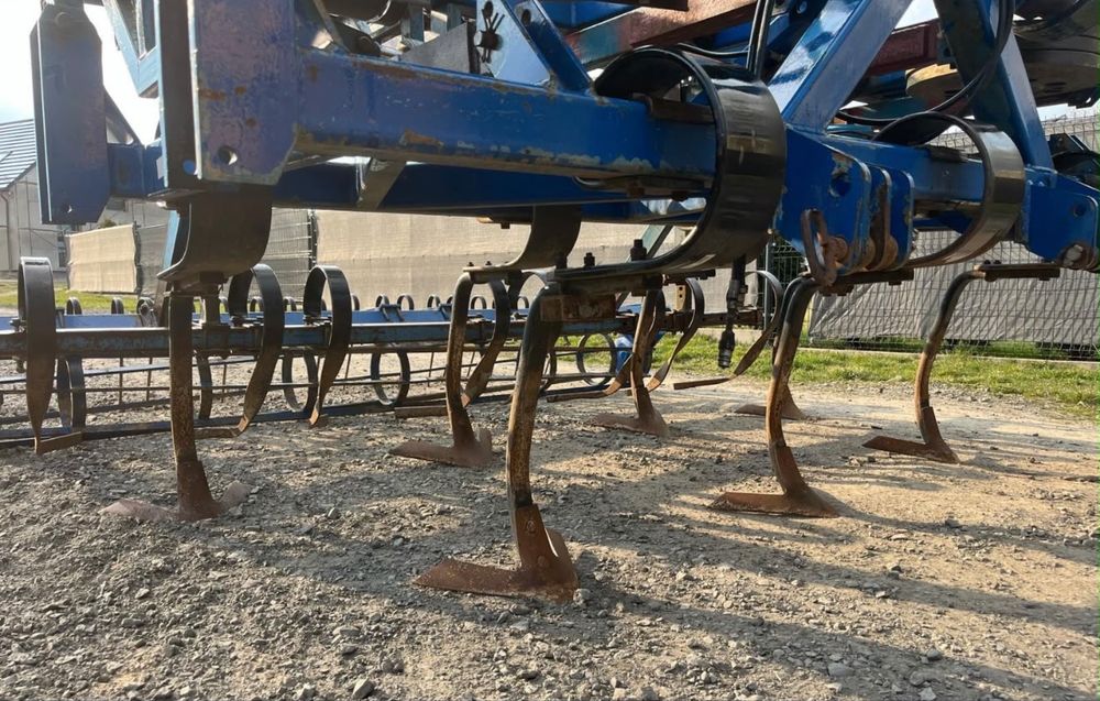 Agregat uprawowy scierniskowy gruber horsch lemken kverneland 4m