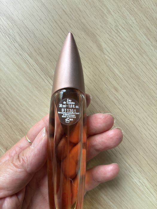 Naomi Campbell EDT