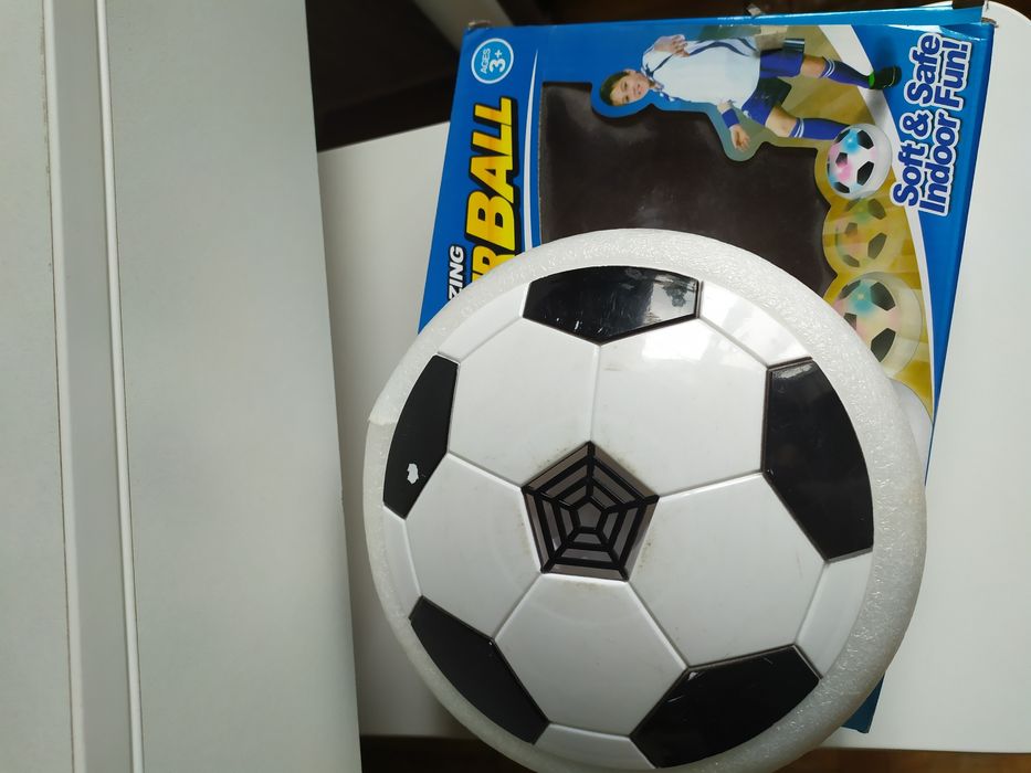 Hover Ball игра в футбол