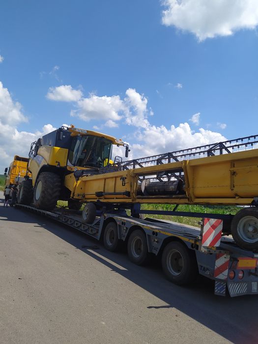 Продам комбайн NEW HOLLAND CR9060 20007р.в гарному робочому стані