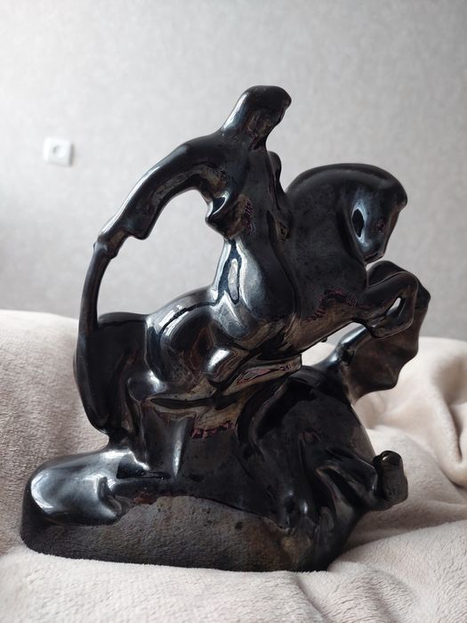 Статуетка фарфорова