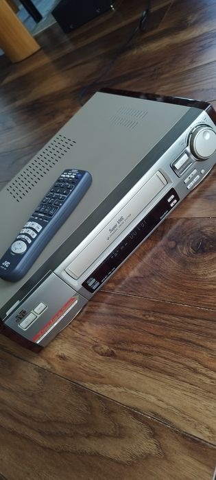 JVC HR-S8500E Super VHS S-VHS Hi-Fi TBC DNR pilot wysoki model