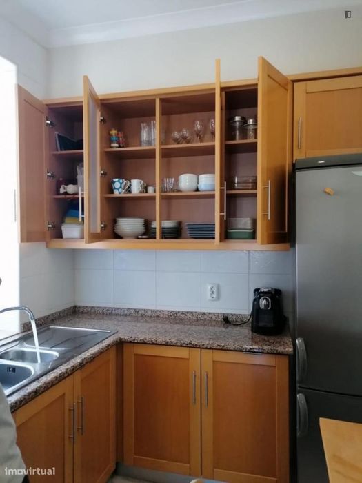 Quarto - localizado em Arroios Lisbon
