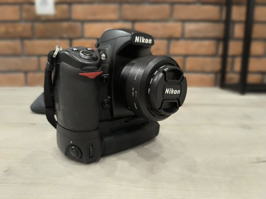 Nikon D700, Komplet Grip, karty, 2 Baterie, Obiektyw