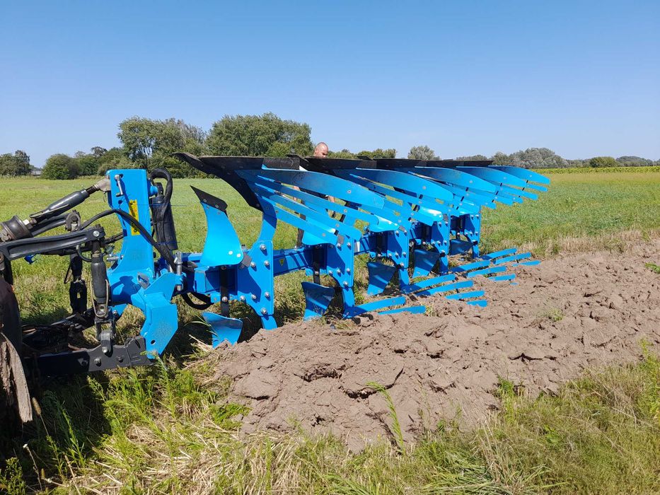 Навісний плуг 4-х корпусний LT Scout 3+1