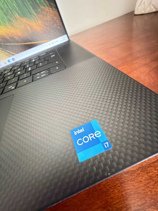 Dell XPS 17 9700|17.3"FullHD+|i7-10750H|32G Ram|Ssd 1Tb|GTX1650 Ti 4Gb