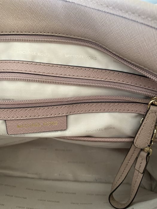 Mala Michael Kors