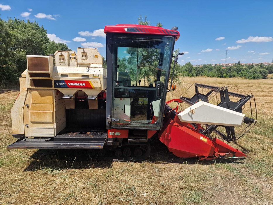 Mini Ceifeira Debulhadora Yanmar CS21 - Fabricada no Japão - Cabinada