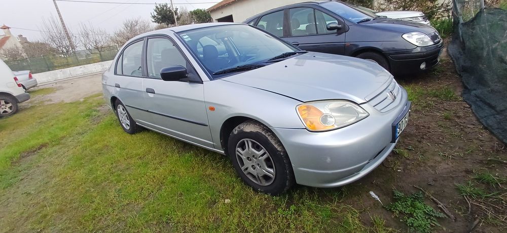 Honda Civic VII com motor avariado