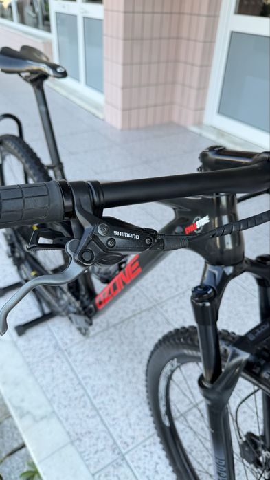Bicicleta Ozone (carbono)