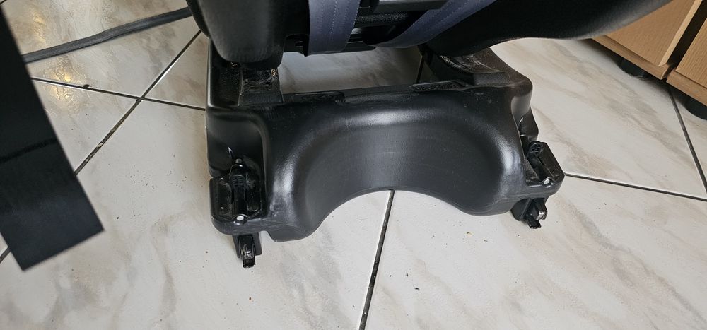 Fotelik Lionelo  9-36 isofix